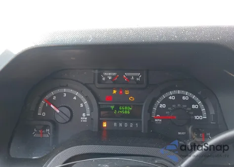 2014 Ford E-350 Super Duty Xl from USA, damaged, VIN 1FBSS3BL8EDA04071